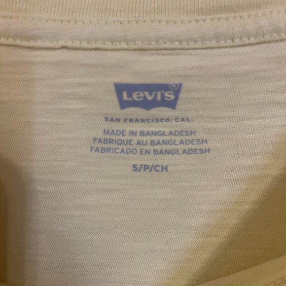 Levi Crop Top - Picture 5 of 5